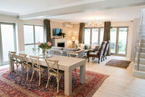 13 La Gratitude Luxury Apartment-with backup power for loadshedding